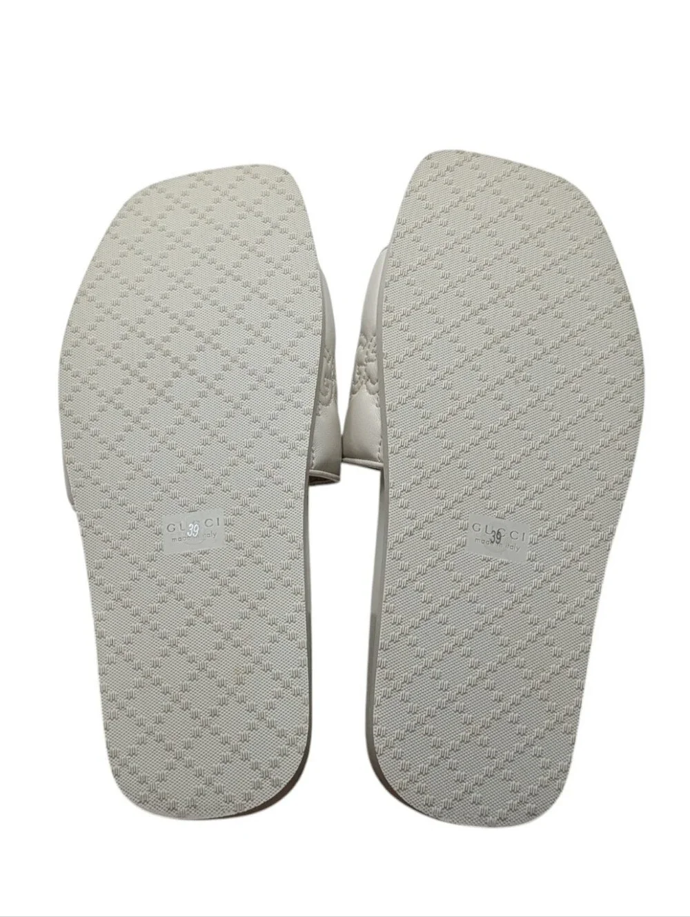 Gucci White Interlocking G Leather Quilted Embroidered Slide Sandals Size EU 39